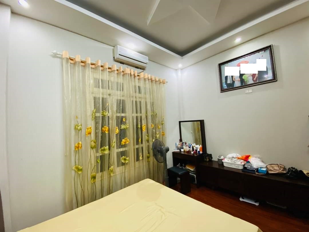 Bán nhà riêng Đường Láng, quận Đống Đa, 48m x 5 tầng, 2 thoáng 12363425