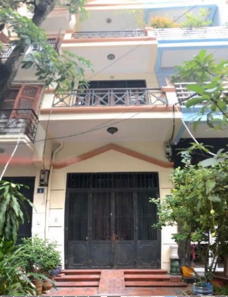 Cho thuê nhà nguyên căn, ô tô đỗ cửa . 12377439