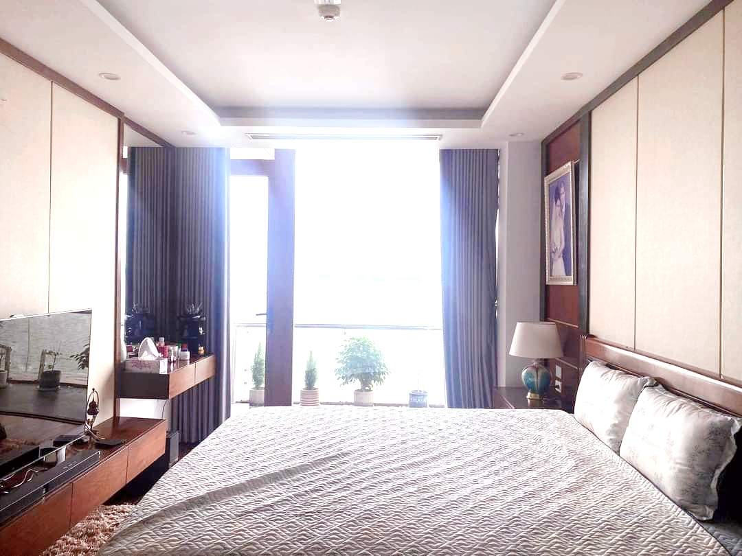 Bán nhà mặt phố Nguyễn Đình Thi, Tây Hồ, 7 tầng, View Hồ Tây 12390053