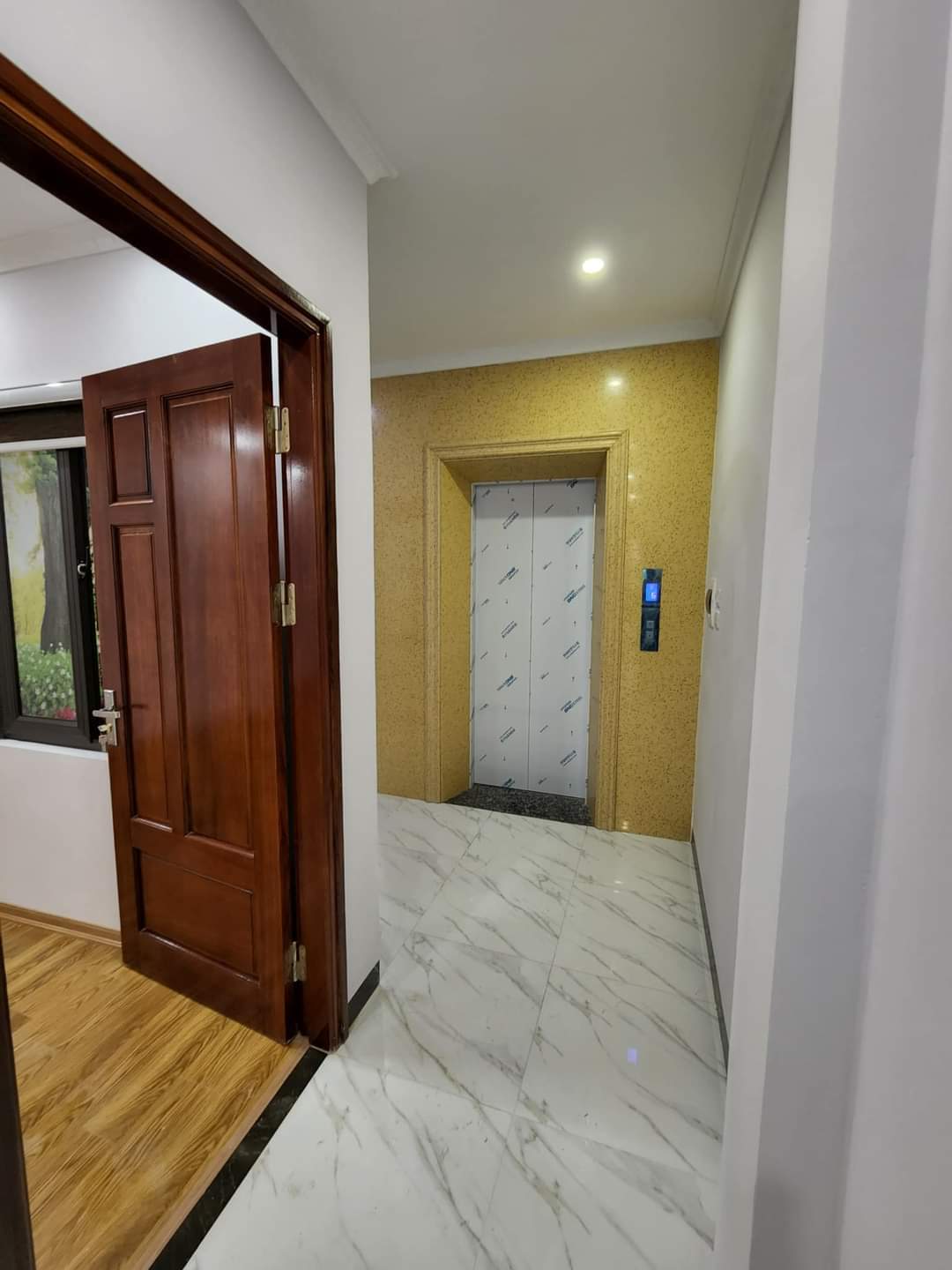 Bán nhà phố Hoàng Cầu, Đống Đa, 80m x 7 tầng, Kinh doanh 12402927