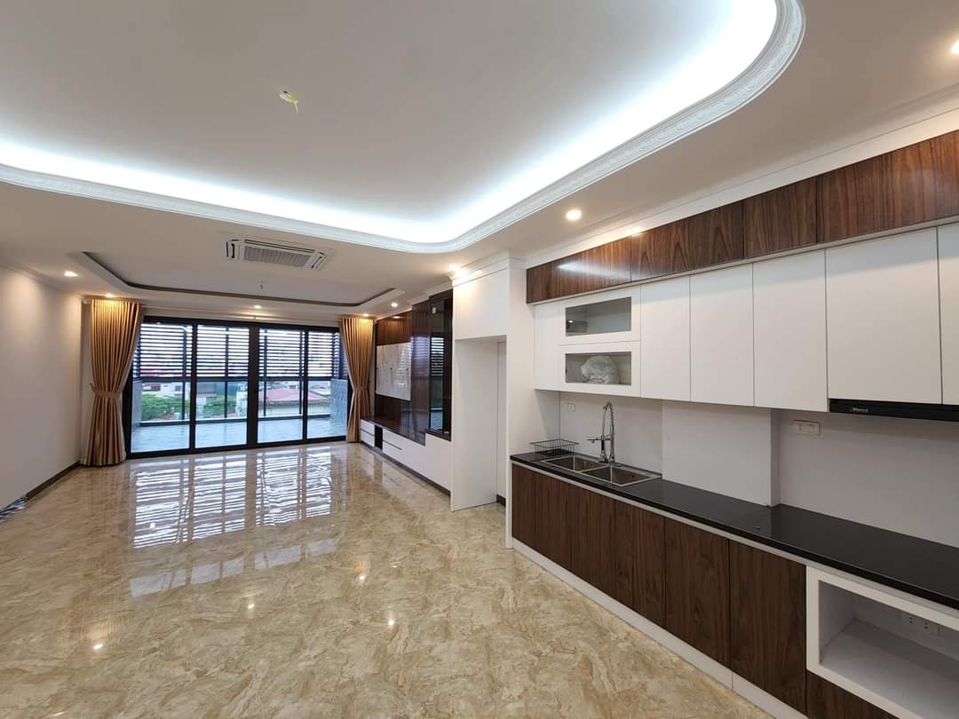 Bán nhà phố Hoàng Cầu, Đống Đa, 80m x 7 tầng, Kinh doanh 12402927