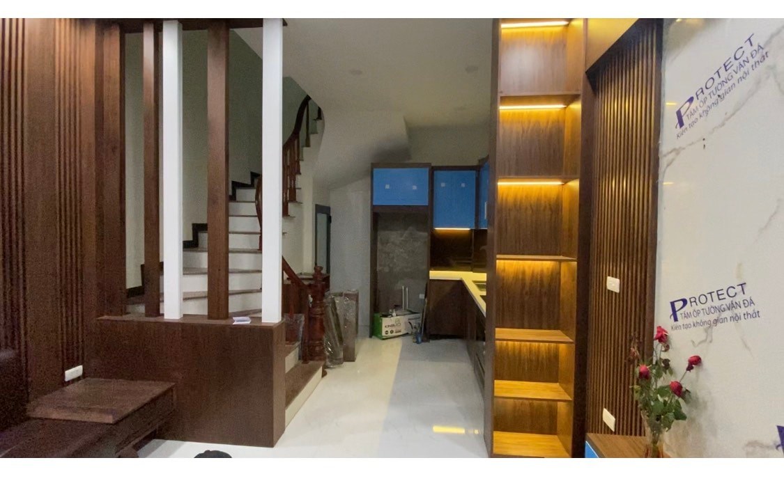 BÁN NHÀ XUÂN LA. 30M Ô TÔ QUA. NGÕ THÔNG LẠC LONG QUÂN. DT 33M. 5 TẦNG. 
MT 4M. GIÁ 4.44 TỶ 12411323