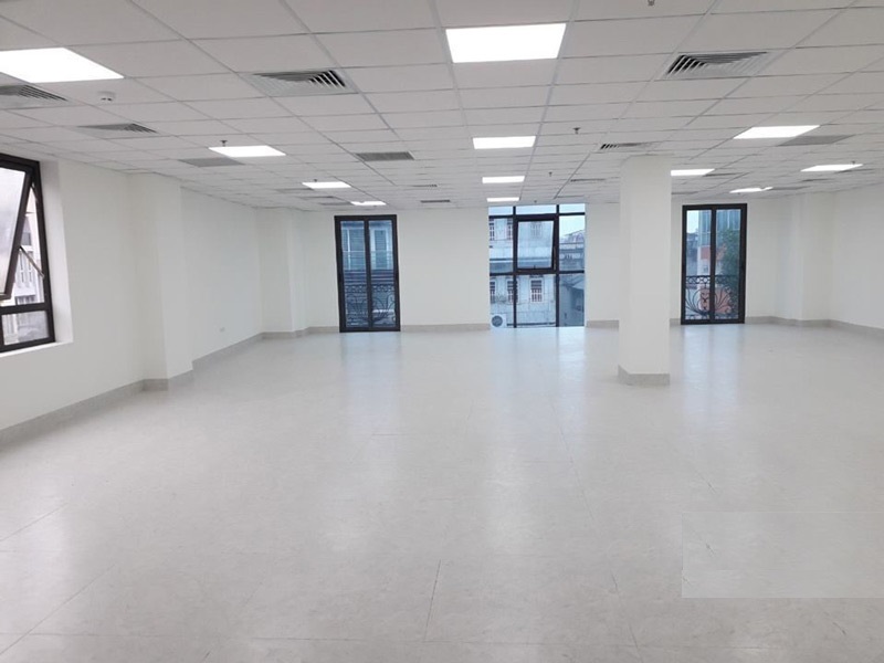 Cho thuê văn phòng chuyên nghiệp DT 120m2, 160m2 phố Huế, Quận Hai Bà Trưng, Hà Nội.
 12425653