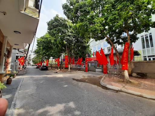Nhà mới, giá mềm, đang hoàn thiện, trung tâm Nguyễn Văn Cừ 30m 5T MT5m giá 3.95 tỷ.
 12452018