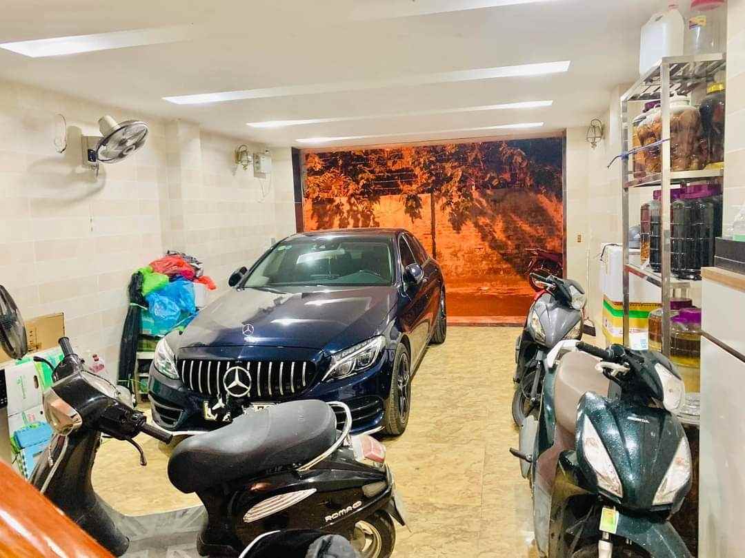 Bán nhà đường Minh Khai, Hai Bà Trưng, 45m x 6 tầng, Ô tô 12455026