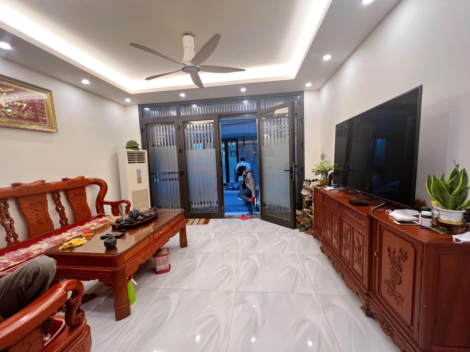 Bán nhà , Ngọc Thuỵ, nhà đẹp ngõ ô tô tránh 3 thoáng, 50m2, 4 tầng MT 4.3m, 5.65 tỷ 12461126