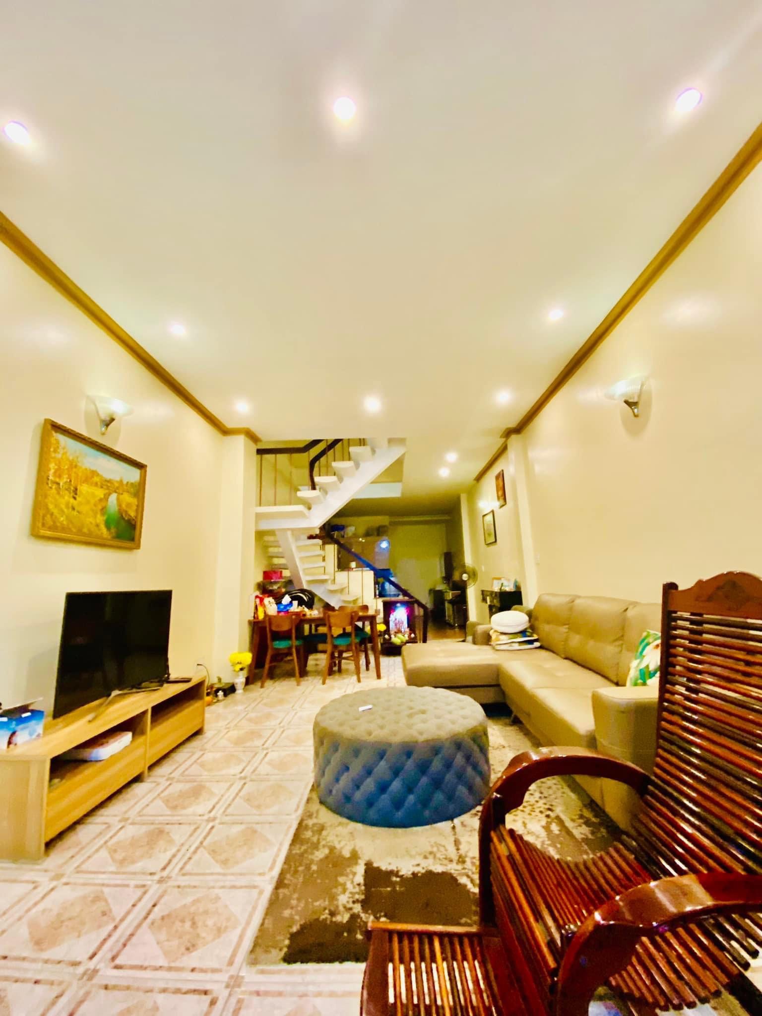 Bán nhà MT Bầu Cát 5 - Đồng Đen , DT 72m2 (4x18m), 4 T, 4PN, 16.3 tỷ 12462485