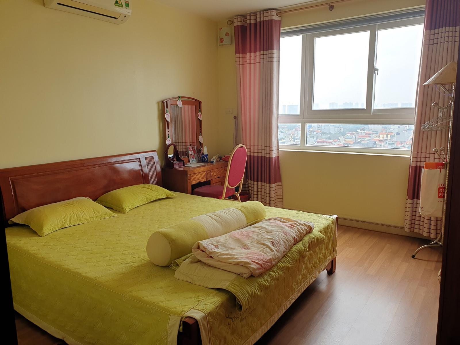 Gia đình cần bán căn hộ chung cư ở tòa 17T2, chung cư CT2 Trung Văn Vinaconex 3 12508871