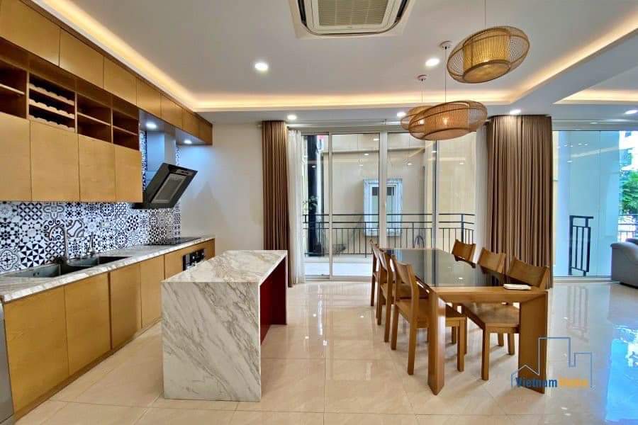Bán Biệt thự Quảng Khánh, Tây Hồ, 136m x 5 tầng, sát Hồ Tây 12554533