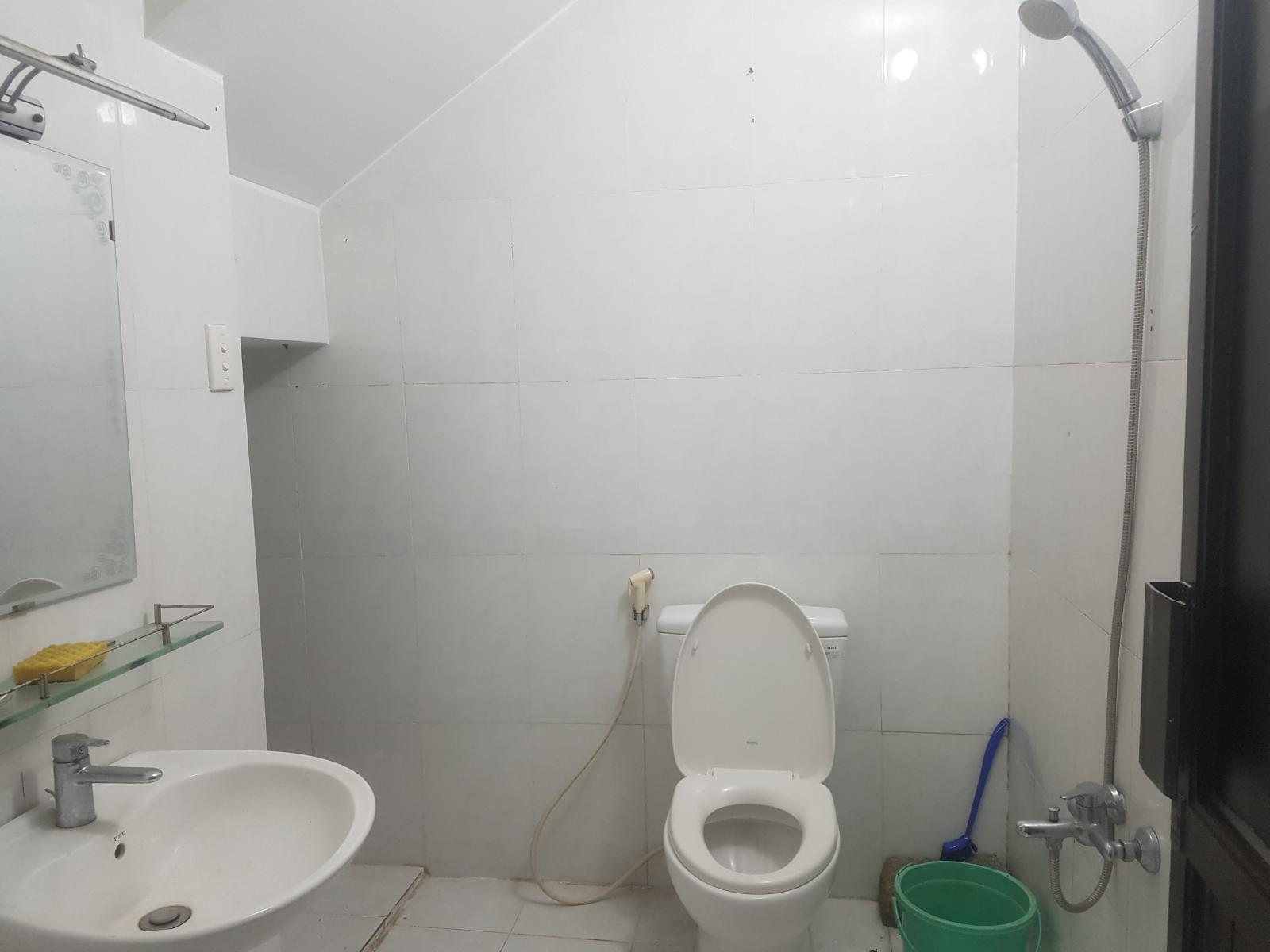 Cho thuê mặt bằng sạch đẹp 1 trệt 2 lầu đường 30/4 TP Vũng Tàu 12571883