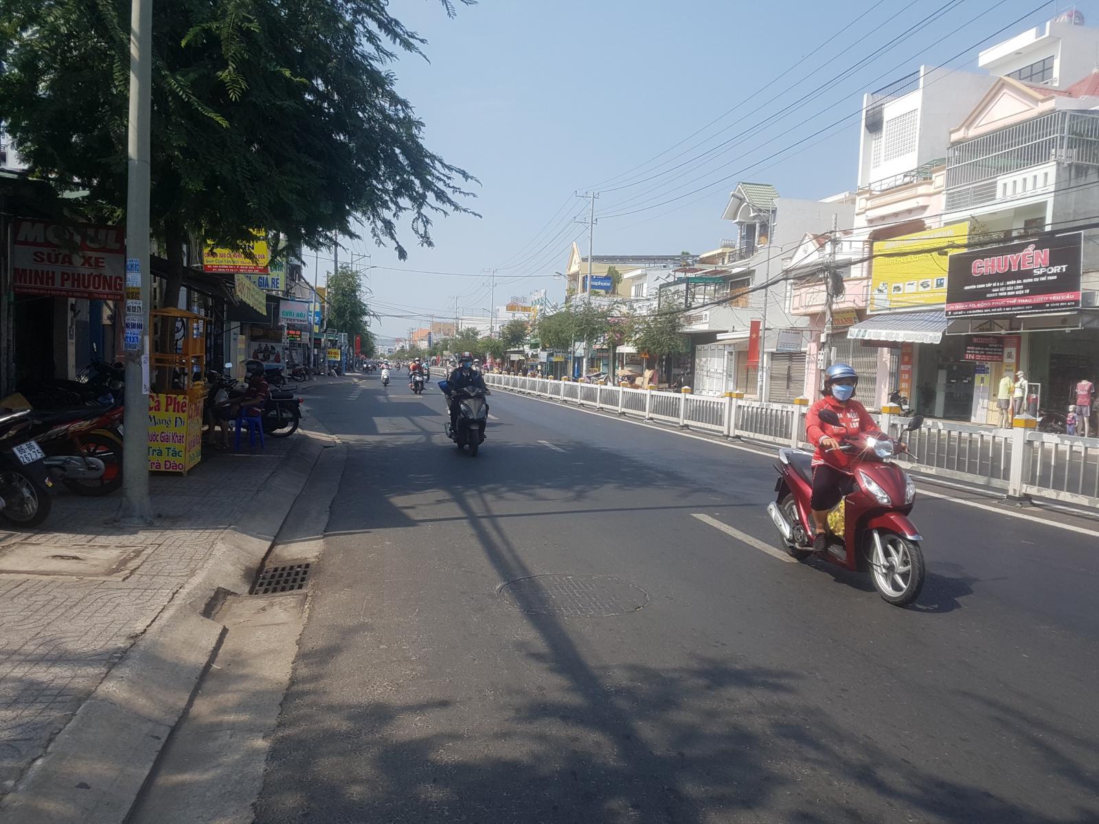 Cho thuê mặt bằng 10x10m vị trí đông dân cư đường 30/4 TP Vũng Tàu 12573979