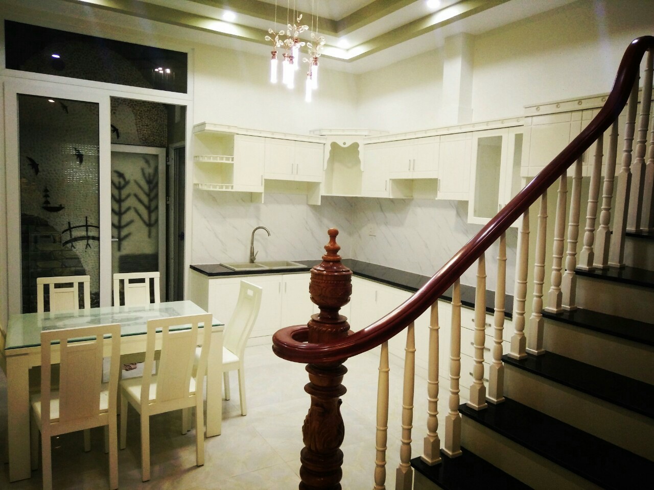 Cho thuê nhà 1 trệt 3 lầu đường Đồ Chiểu P1 Vũng Tàu, full nội thất 12579627