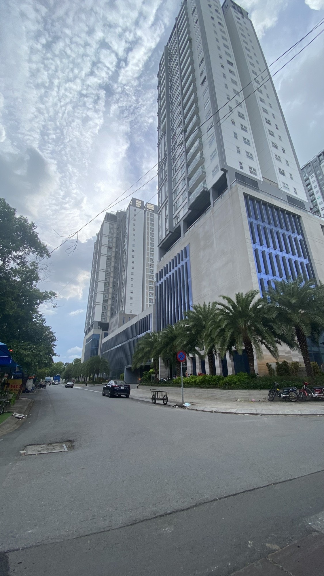 Bán nhà Mặt tiền Hồng Hà - Bạch Đằng, 9.5x25m, 4T cũ, 8PN, 57 tỷ (TL) 12580519