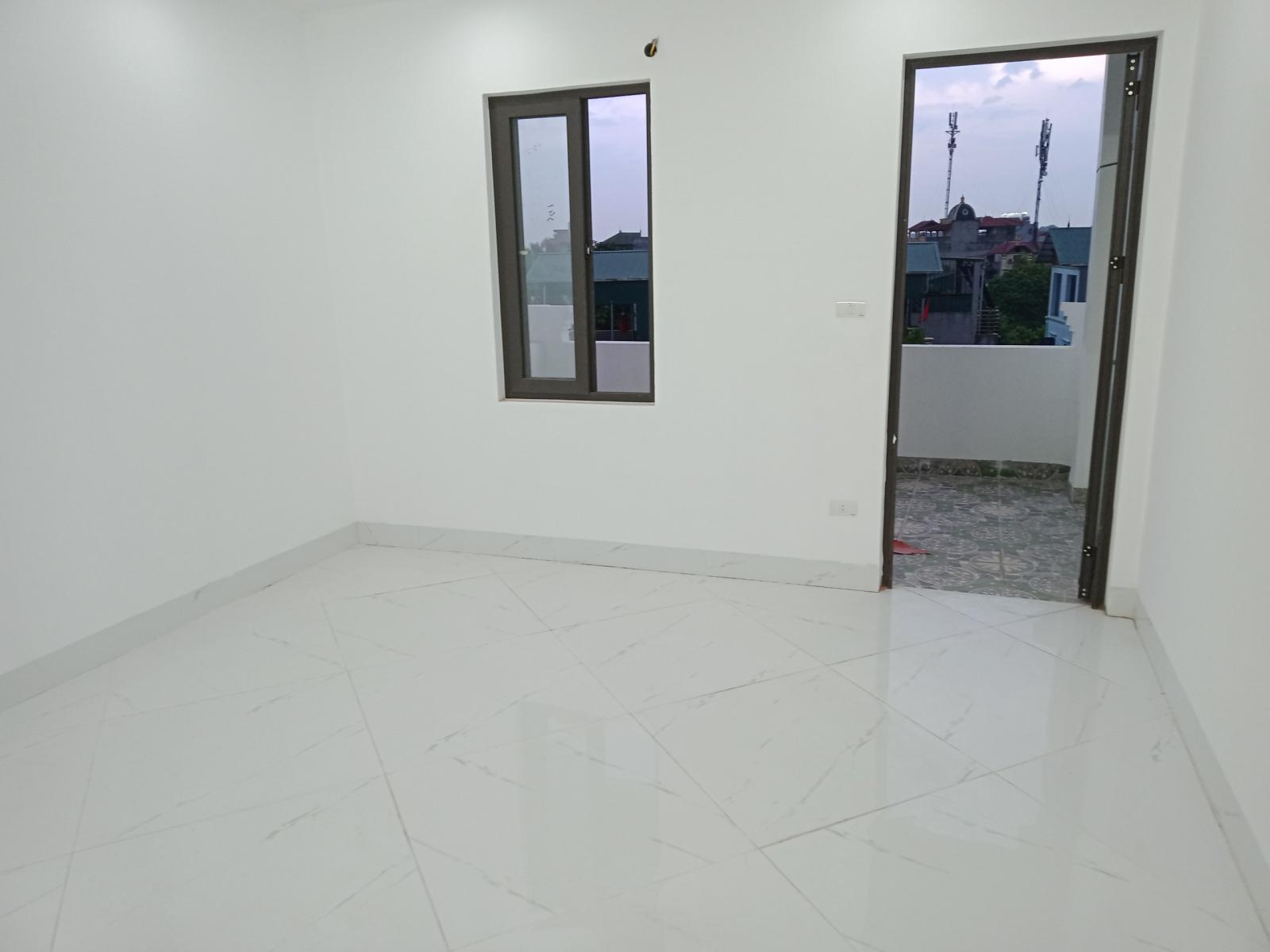 Bán Nhà Nguyễn Văn Linh, Phường Phúc Đồng, Long Biên 30m2, 5T giá 3,3 tỷ 12594444