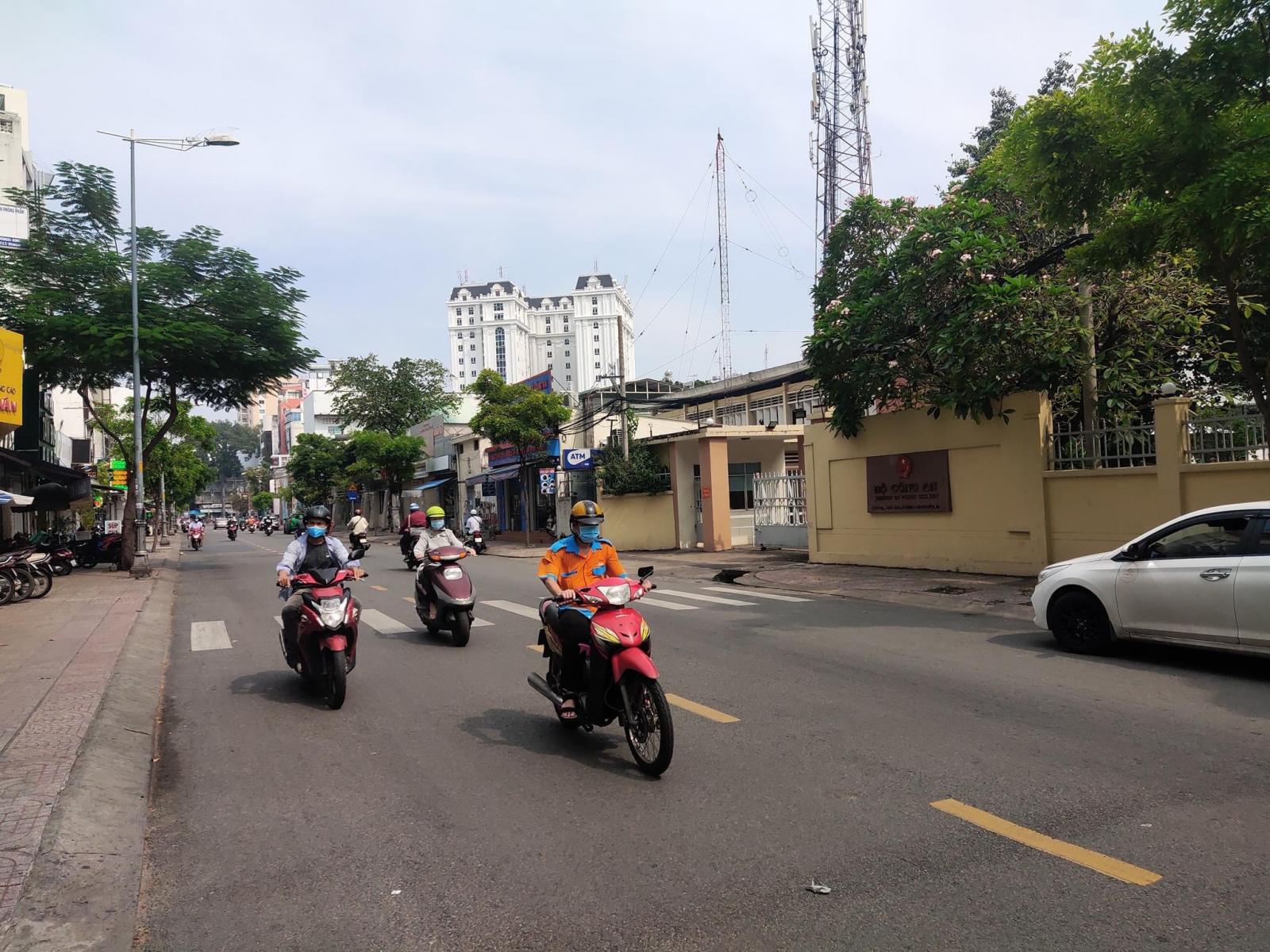 Bán nhà Cấp 4, Mặt tiền Khuông Việt, DT: 304m2 (8/13x35m), giá  36.9 tỷ (TL) 12602417