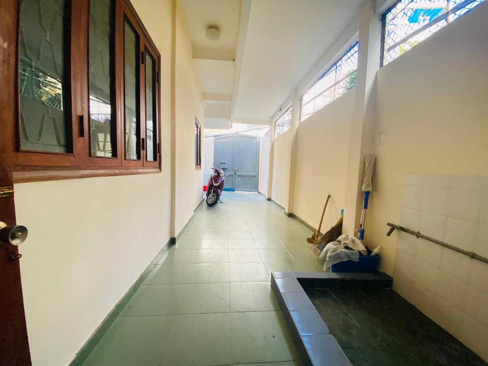 Bán nhà Cấp 4, Mặt tiền Khuông Việt, DT: 304m2 (8/13x35m), giá  36.9 tỷ (TL) 12602417