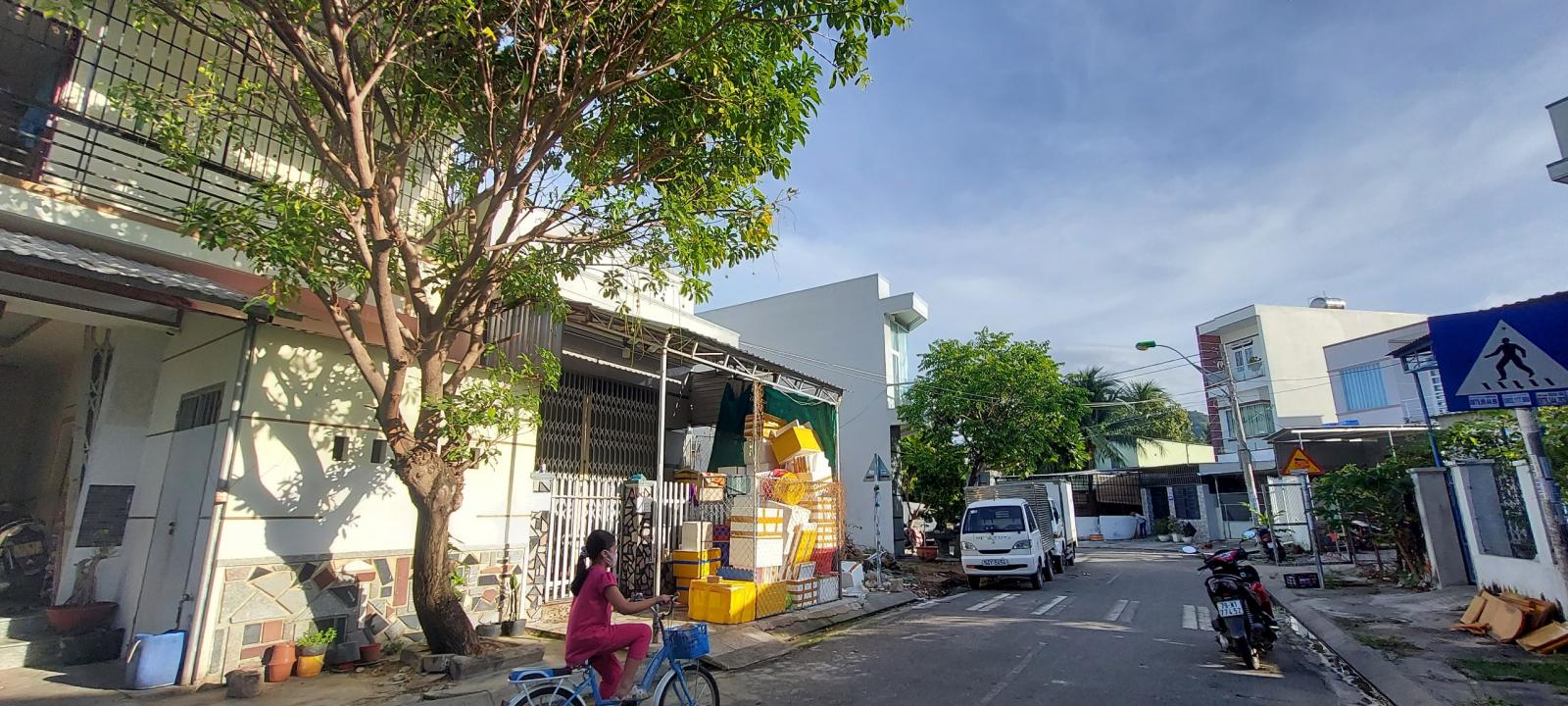 Nhà 61.9 m2 ngang 4.5m Khu tái định cư Vĩnh Trường TP. Nha Trang. Giá: 2.65 Tỷ. 12602506