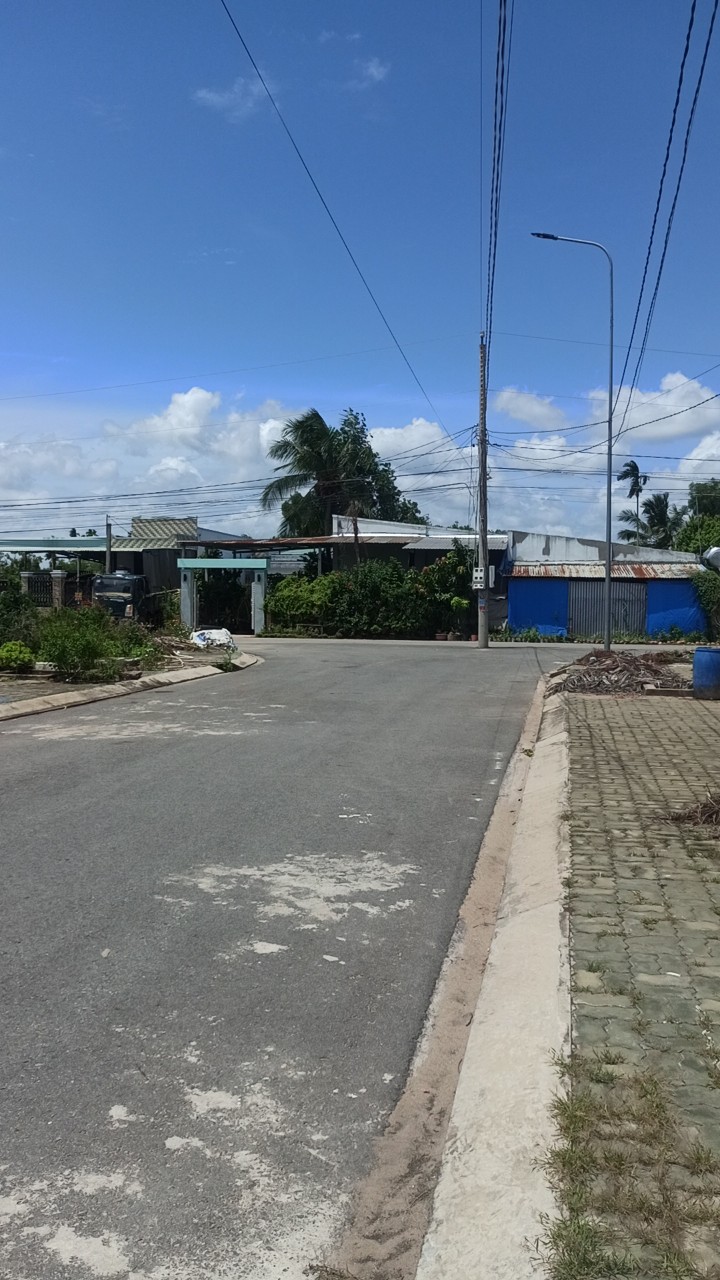 ĐẤT MẶT TIỀN THỊ TRẤN HẬU NGHĨA, HUYỆN ĐỨC HÒA, FULL THỔ CƯ 12609516