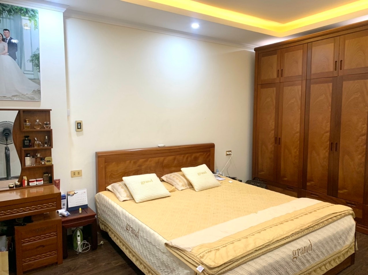 Nhà đẹp, ngõ thông, ô tô đỗ cửa, khu vực VIP Lâm Hạ 35m 5T MT4m nhỉnh 5 tỷ.
 12618596