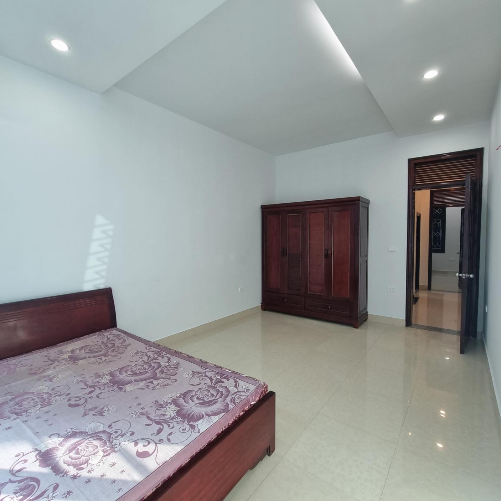 Nhà lô góc 3 thoáng oto dừng đỗ Cầu Giấy 80m2 mt5m 6T thang máy 13tỷ. 12622354