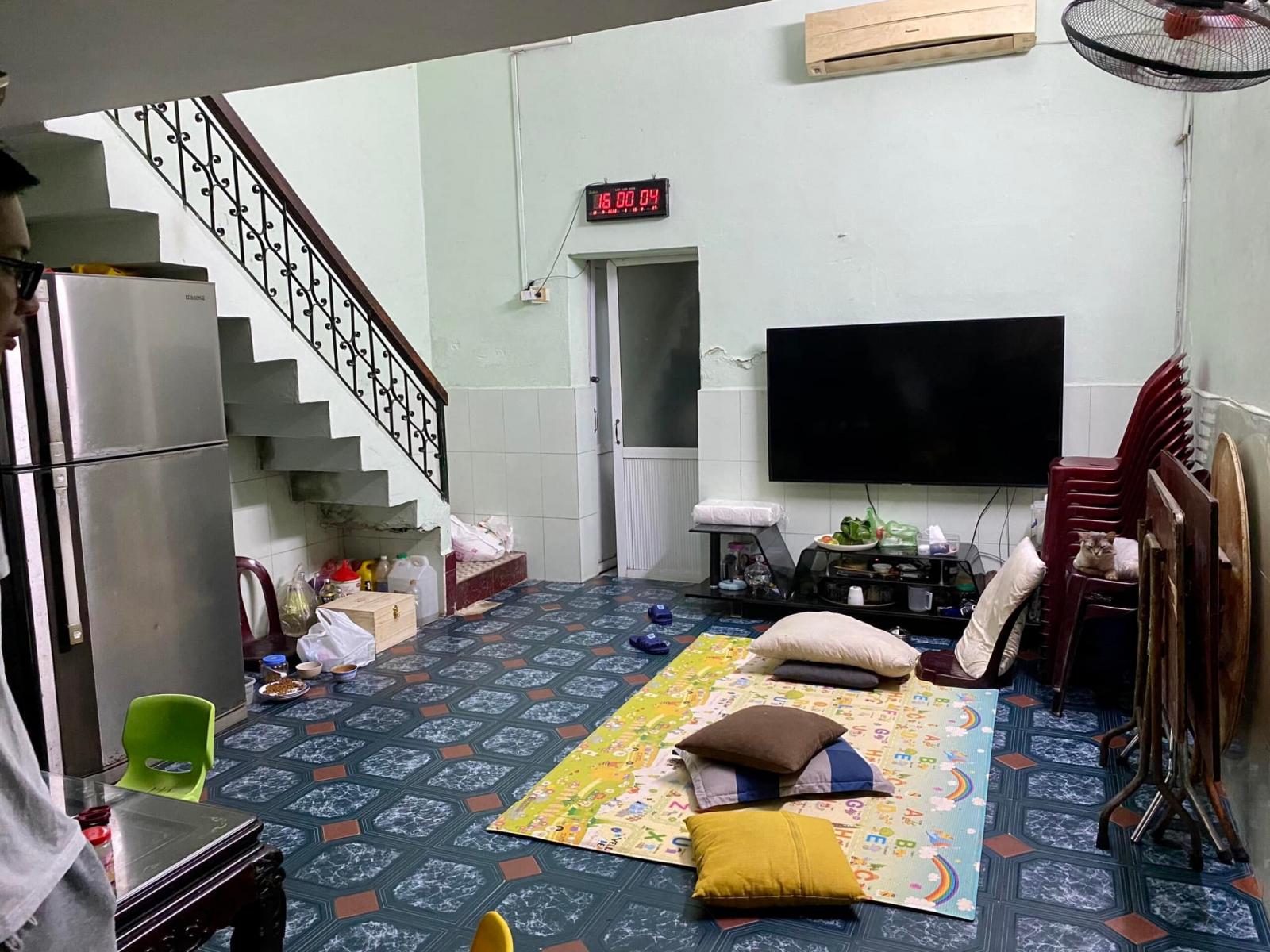 Bán Nhà Mặt Phố Quan Nhân - Cầu Giấy - Kinh Doanh Sầm Uất DT 43m2 Giá 11.5 tỷ 12624365