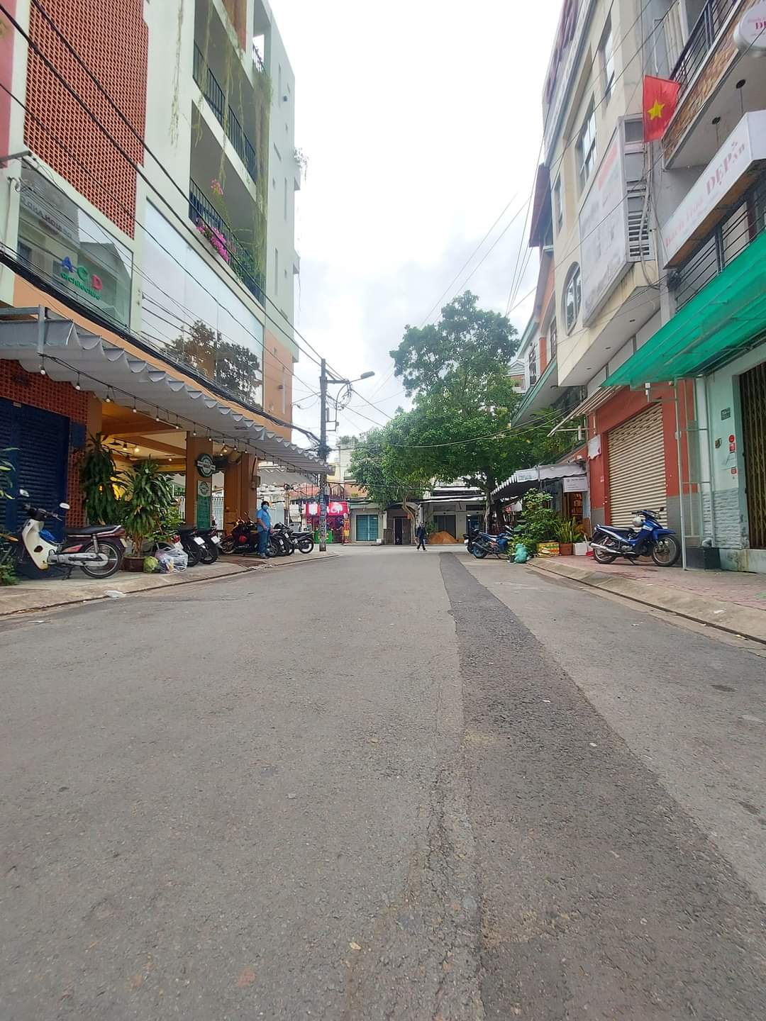 Bán nhà hẻm xe hơi quay đầu đường Bắc Hải Phường 15 Quận 10 ngang 4m5 5 tầng 3 bước ra MT đang cho thuê giá 6tỷ5. 12624906