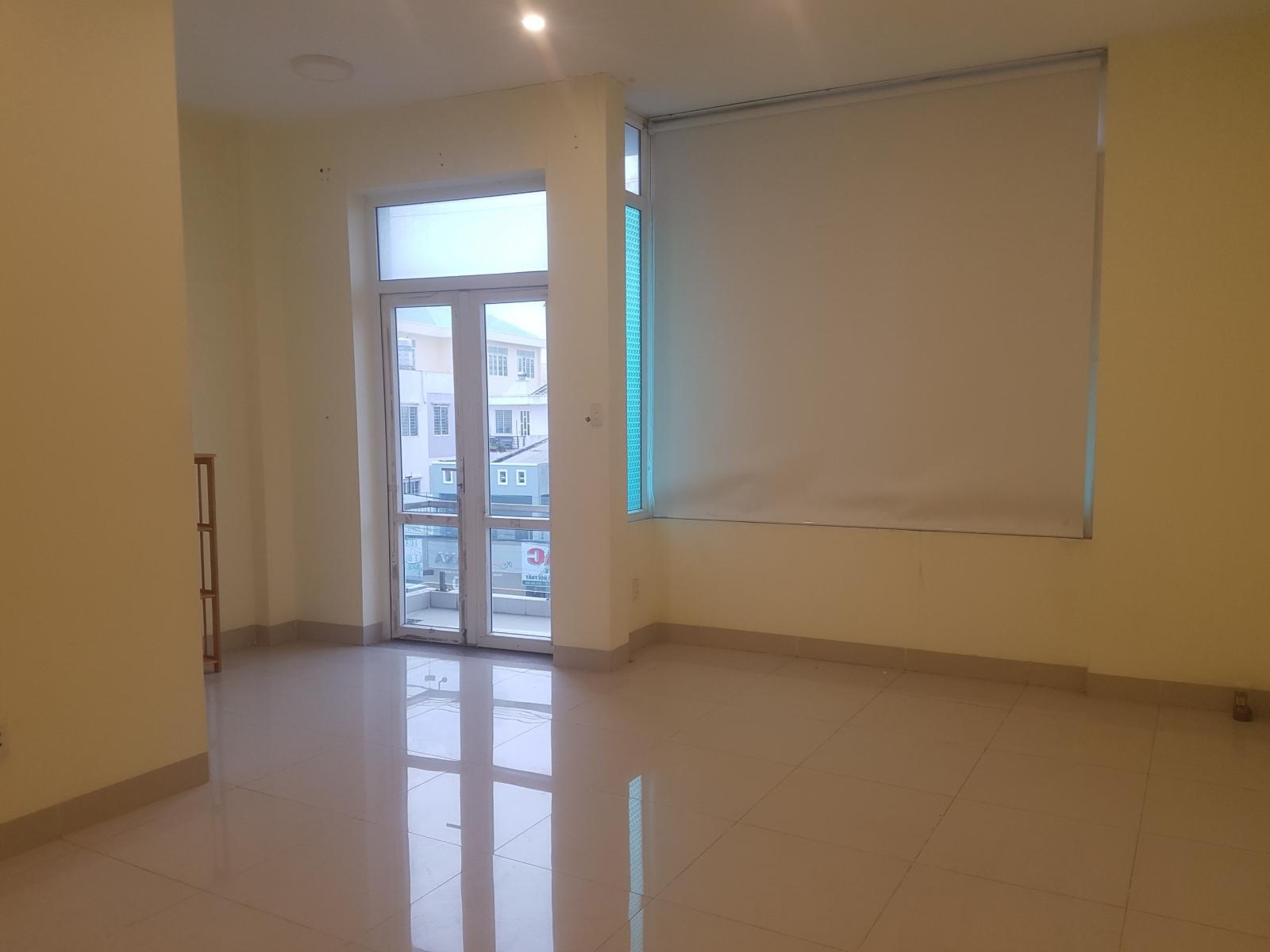 Cho thuê nhà mặt tiền 1 trệt 1 lầu đường 30/4 TP Vũng Tàu ngay ngã 3 đông đúc 12628254