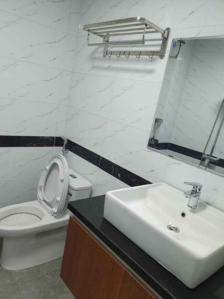 Siêu phẩm Cầu Giấy phân lô oto lô góc ngõ thông 40m2 mt4,5m 5t 4,5tỷ nhà đẹp trên từng m2 . 12630009