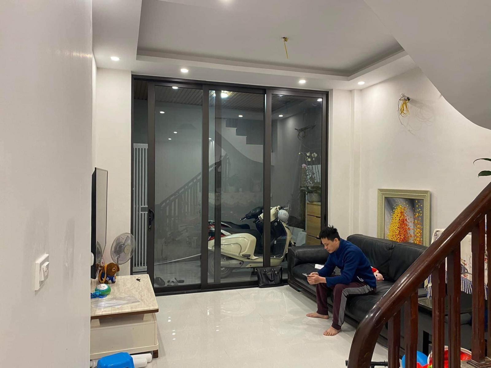 Bán nhà Cầu Giấy cả phố chỉ có một 55m2 mt5m 5t lô góc phân lô 5,8 tỷ  12636210