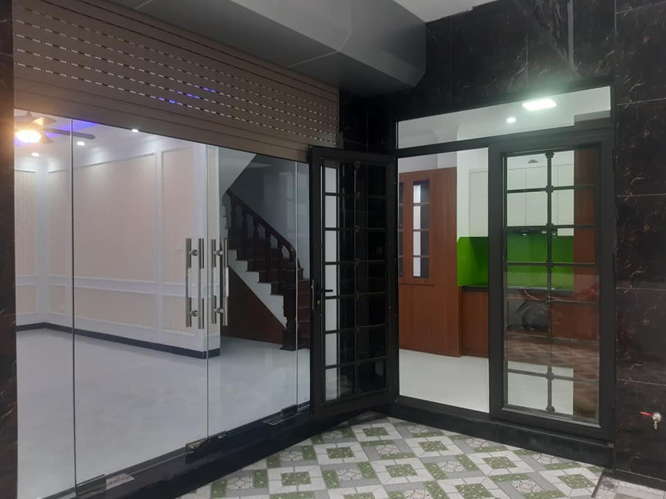 Bán nhà Cầu Giấy cả phố chỉ có một 55m2 mt5m 5t lô góc phân lô 5,8 tỷ  12636210