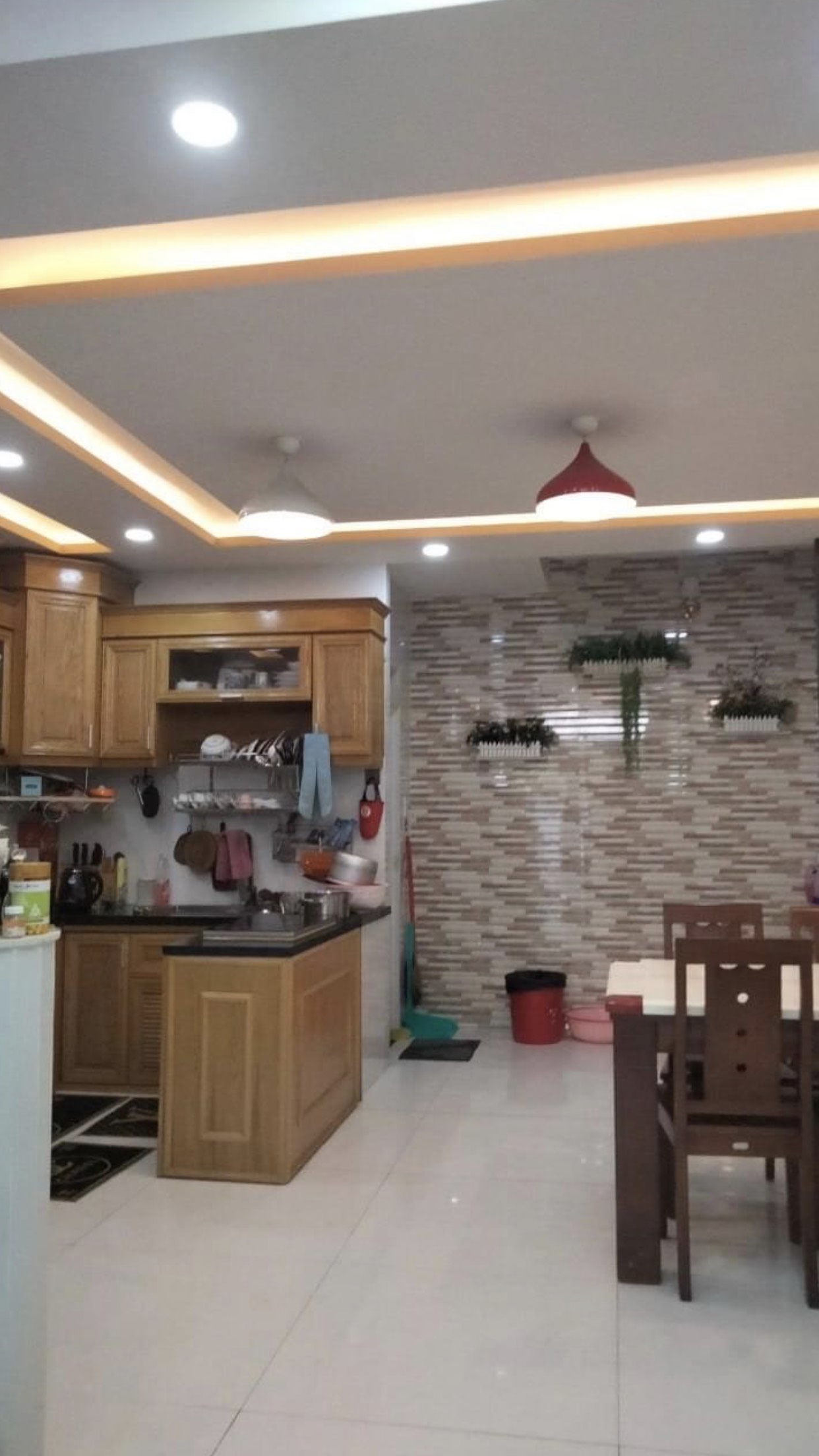 Nhà Siêu Đẹp 5 Tầng Nguyễn Văn Khối QGV- 70m2- 5x14m-HXH- Gần CV Làng Hoa- Chỉ: 8,4 Tỷ

      
  12649380