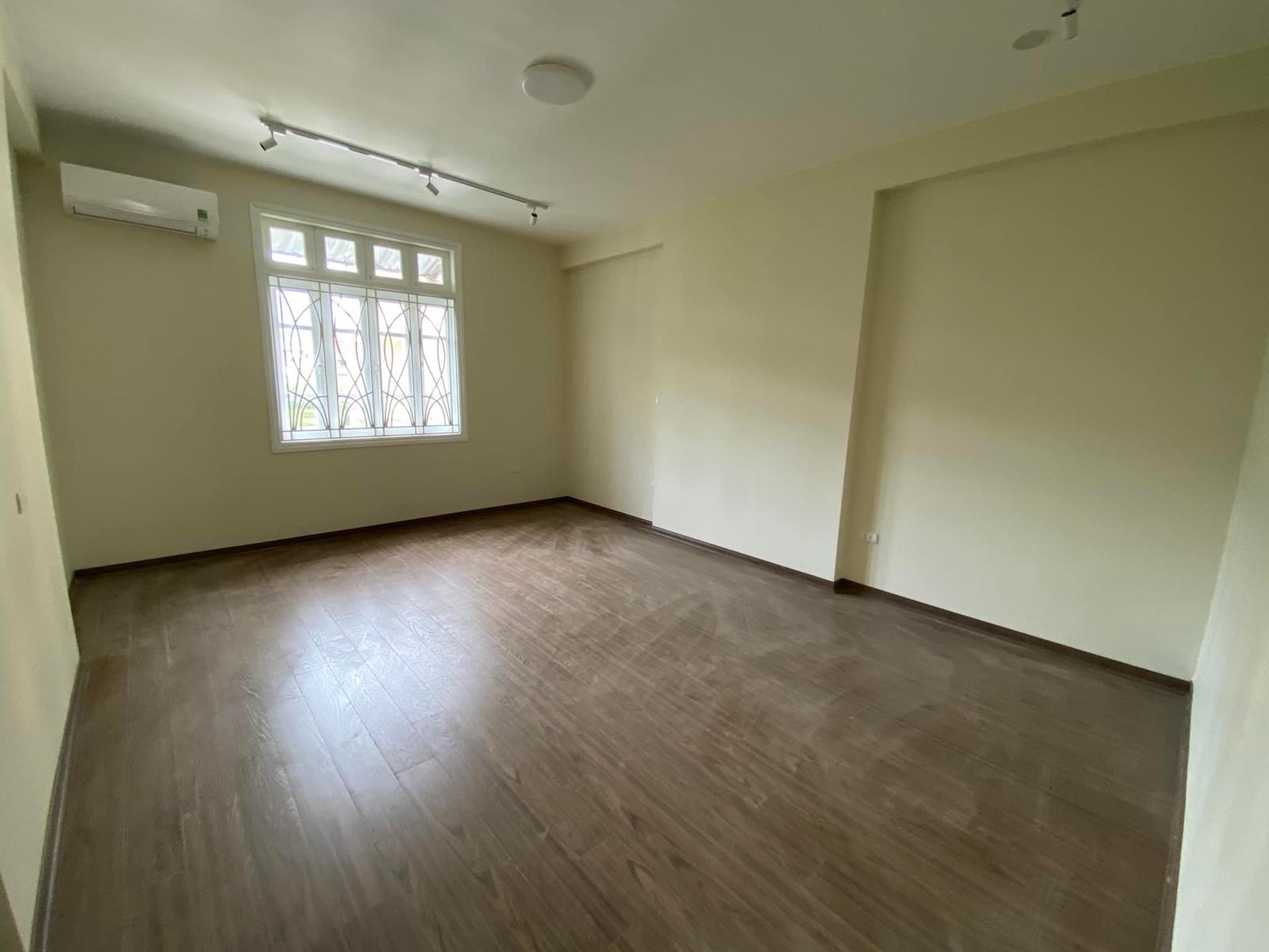 HOT HOT Mặt Phố Nguyễn Ngọc Vũ - Cầu Giấy - Mặt Tiền Khủng - Kinh Doanh Đỉnh DT 60m2 6 tầng Giá 21 12649416