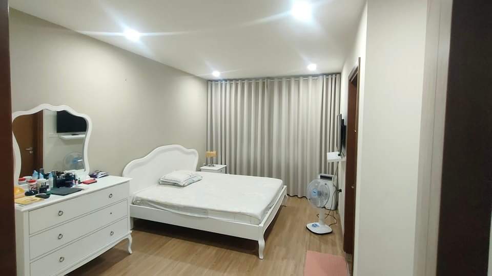 Bán biệt thự Âu Cơ, Tây Hồ, Gara ôtô, 760m x 3T, mặt tiền 21m, 85 tỷ 12656183