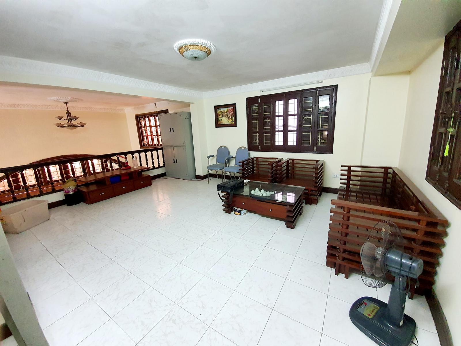 TÒA BUDIG VĂN PHÒNG TRẦN THÁI TÔNG,DT135 MT7 GIÁ 83 TỶ 12710566