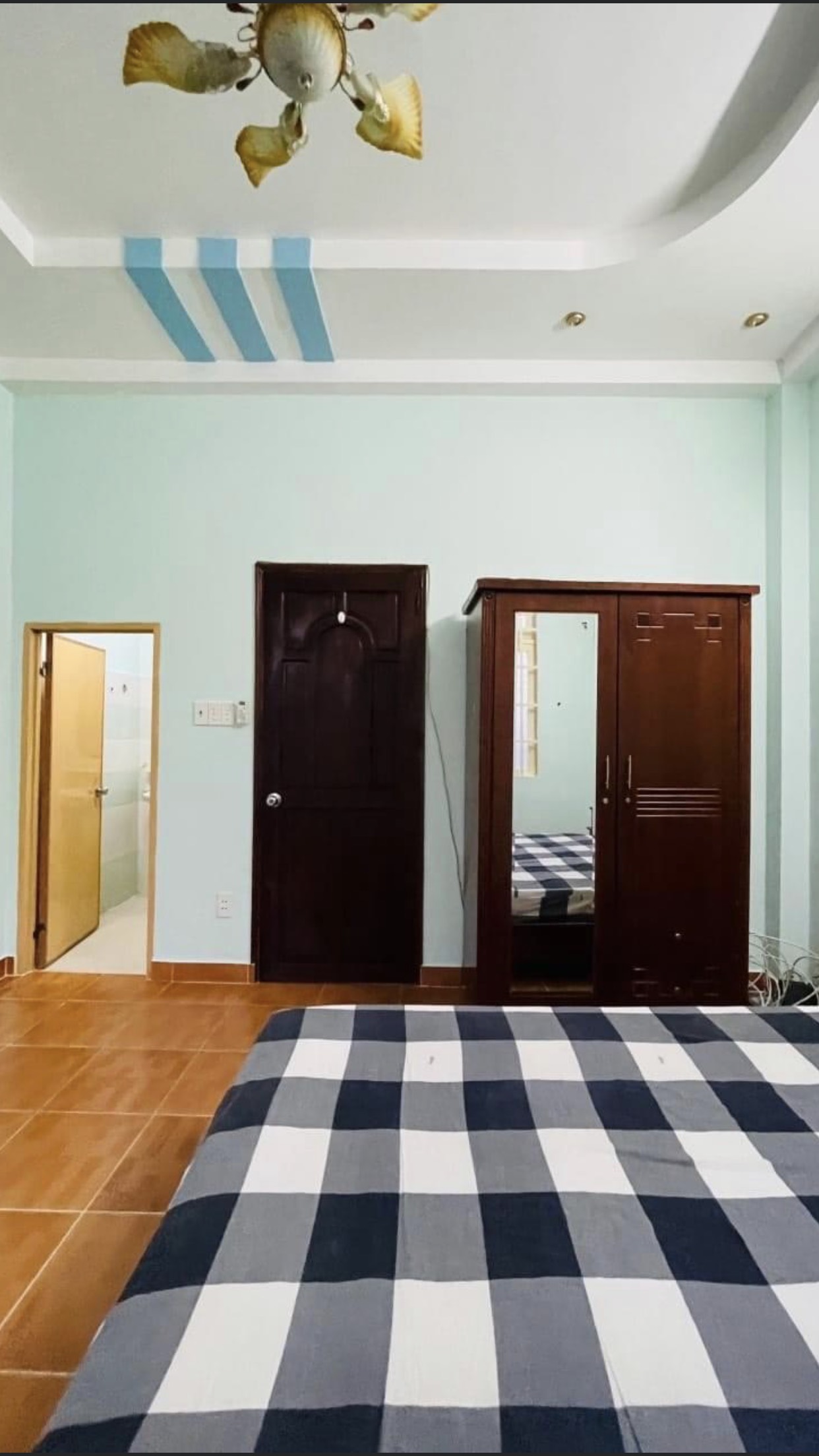 Bán Nhà- HXH- 4Tầng- 60m2- 4,5x13,5m- Trục Lê Văn Thọ P11 QGV- Gần CV Làng Hoa Chỉ : 6,2Tỷ
      
  12723212