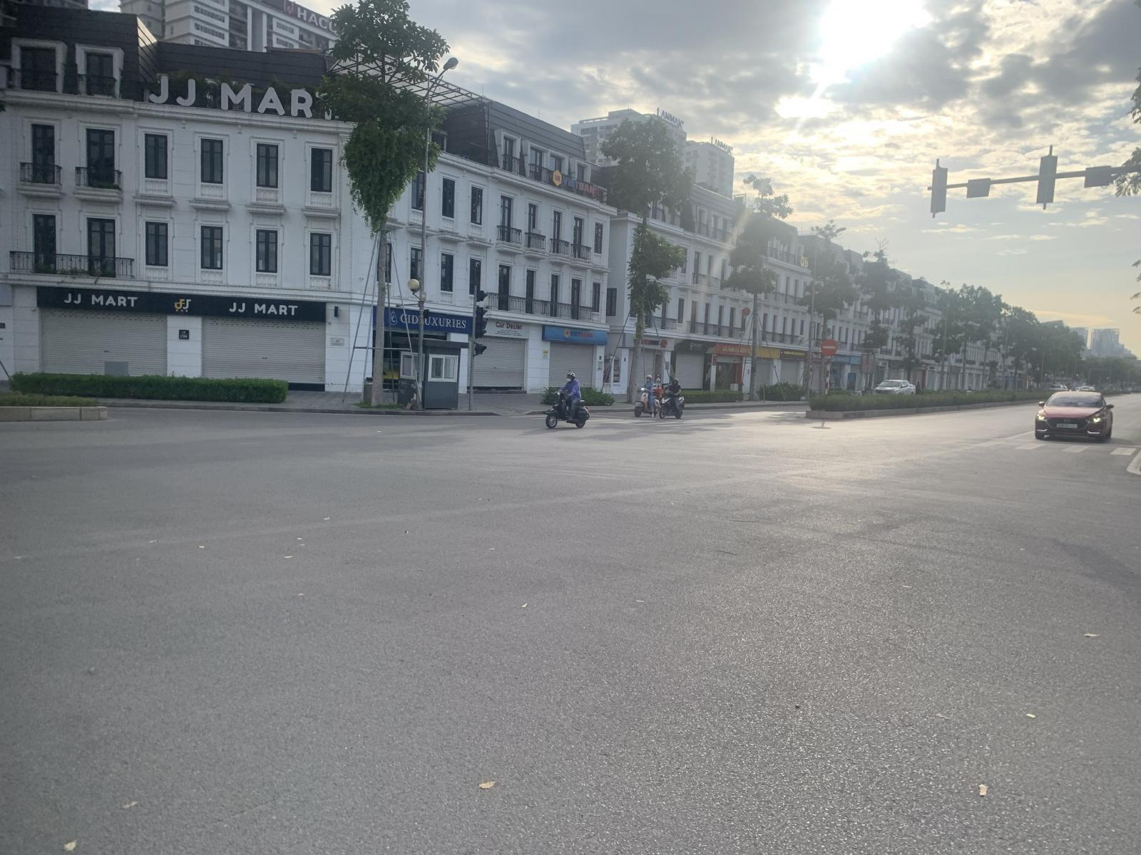 Chính chủ cần cho thuê shophouse 4T 2 mặt tiền, đường 60m, kinh doanh thoải mái 12725305