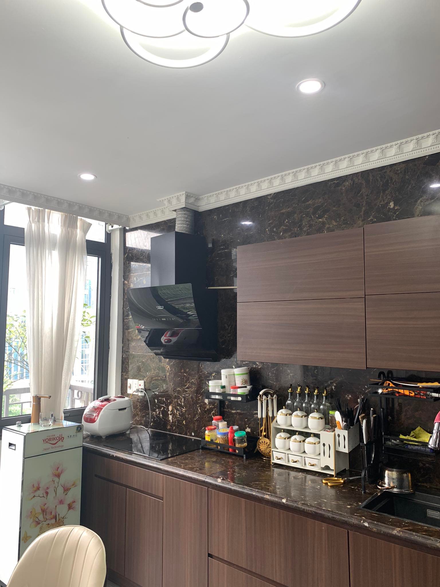 Bán nhà mặt phố Hoàng Quốc Việt phân lô-vỉa hè kinh doanh80m2 6Tthang máy mt4m 30,5 tỷ  12729895