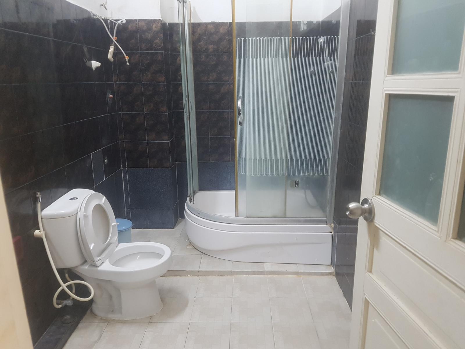 Cho thuê mặt tiền 1 trệt 2 lầu đường Lê Hồng Phong, Vũng Tàu 12746391