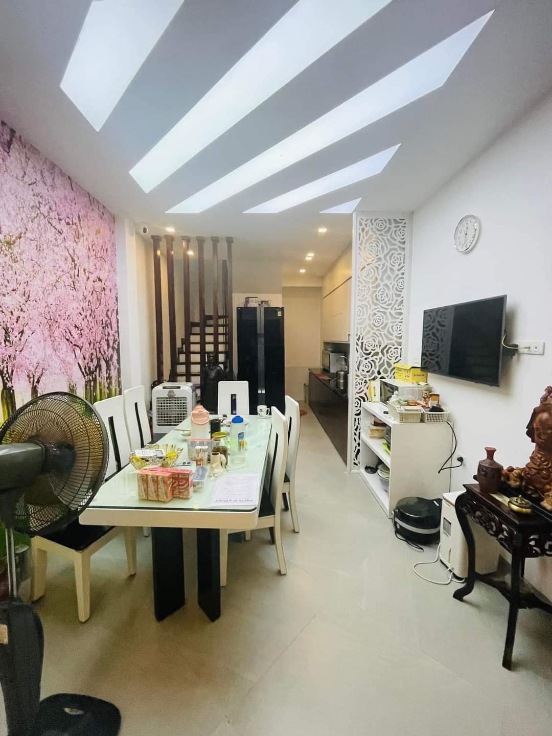 Bán nhà Nguyễn Phúc Lai, Đống Đa, 45m x 5 tầng, Ô tô, Gần hồ 12765530