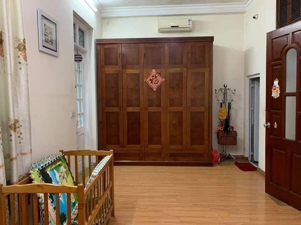                                                                                                              
BÁN NHÀ  LAC LONG QUÂN  GẦN PHỐ , HỒ TÂY LỘNG GIÓ                                                                                   
 12774822