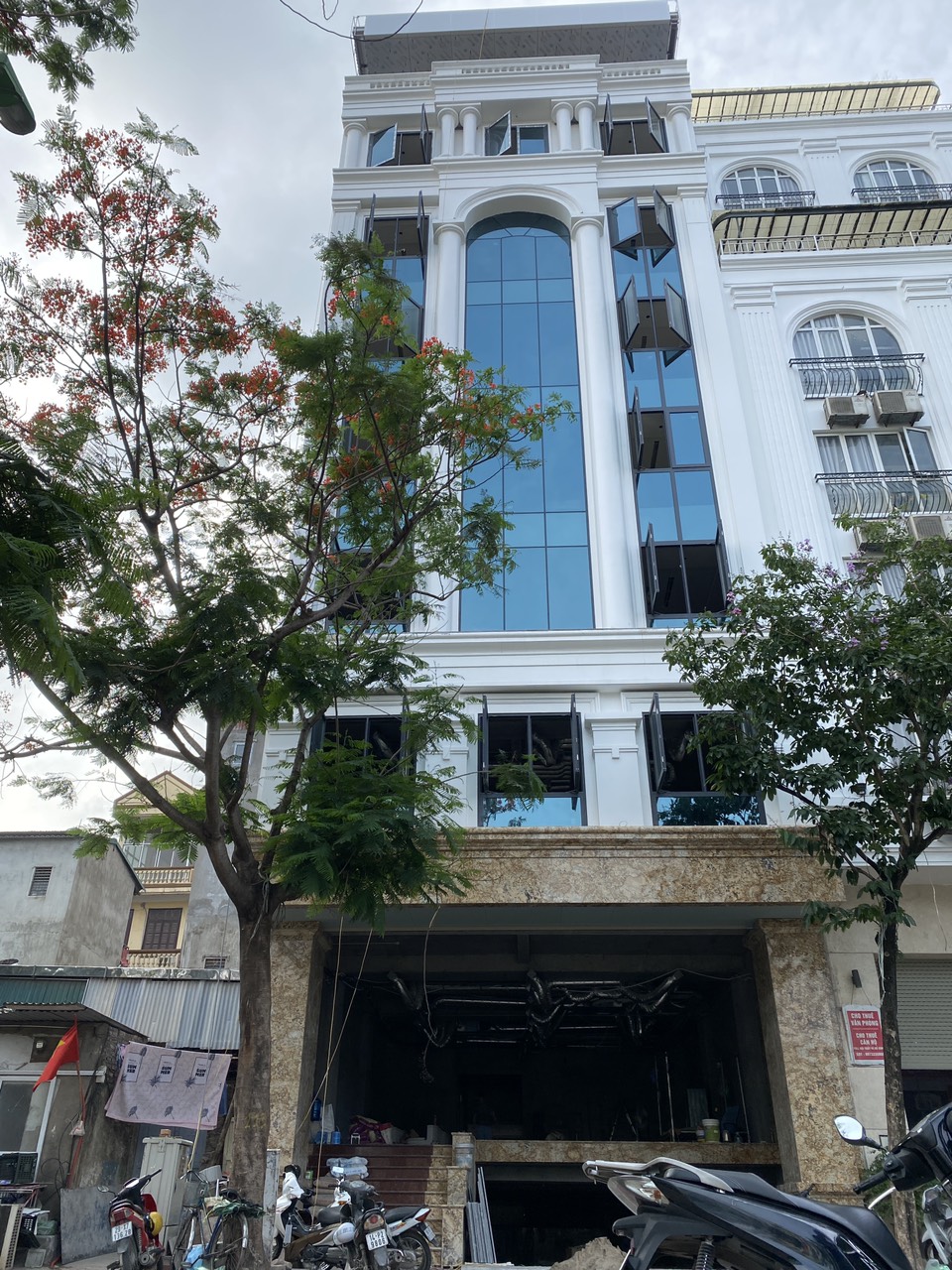 Bán Gấp Tòa Nhà VP 9 Tầng Xây Mới Mặt Phố Quan Hoa. MT 9.5m. Giá 85 TỶ 12776727