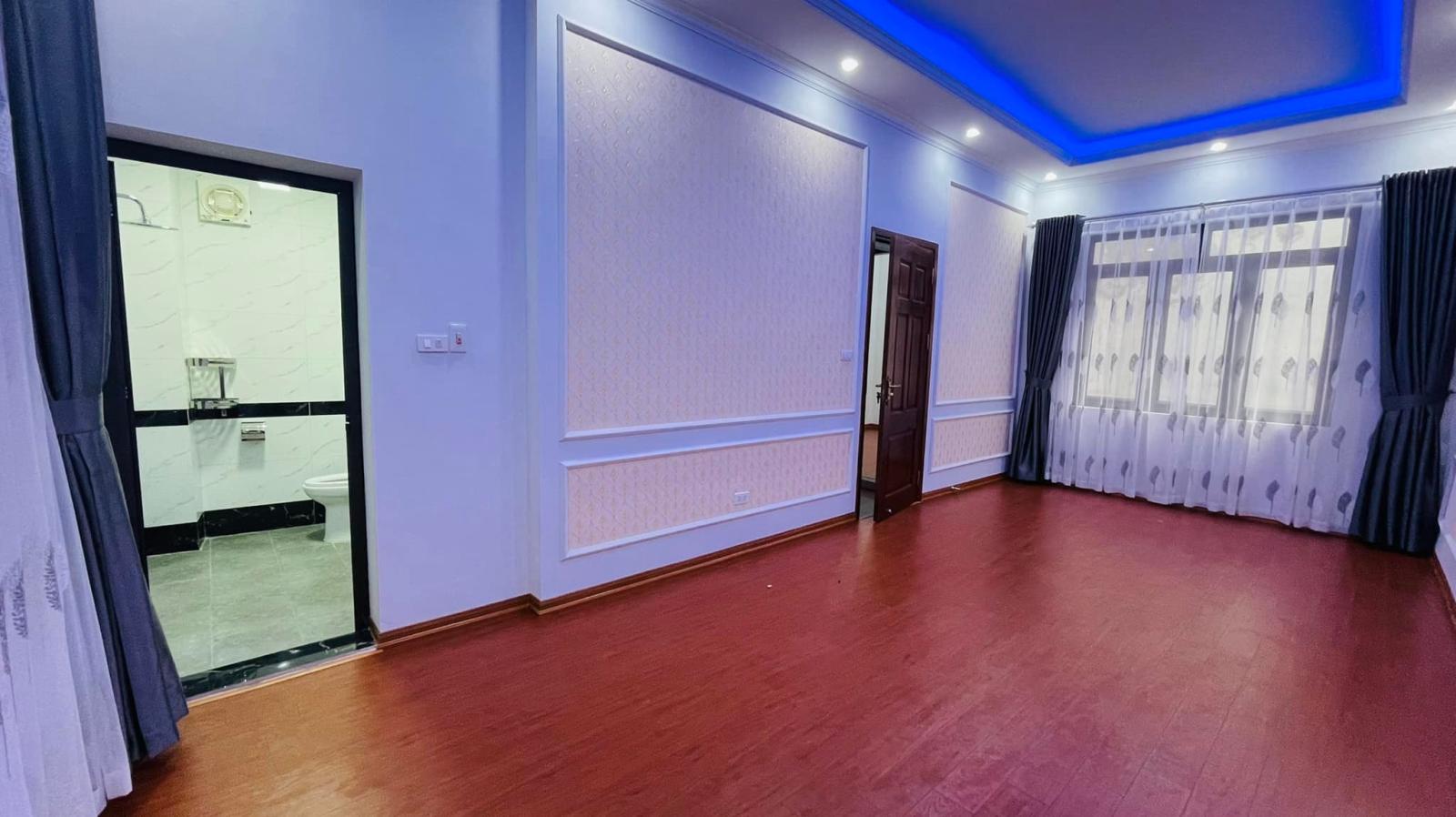 Bán Nhà Lê Đức Thọ,50m2 5 tầng 4m MT, Ngõ thong, Ô TÔ gần, Sổ Vuông, Ở Sướng chỉ 4 tỷ 12784903