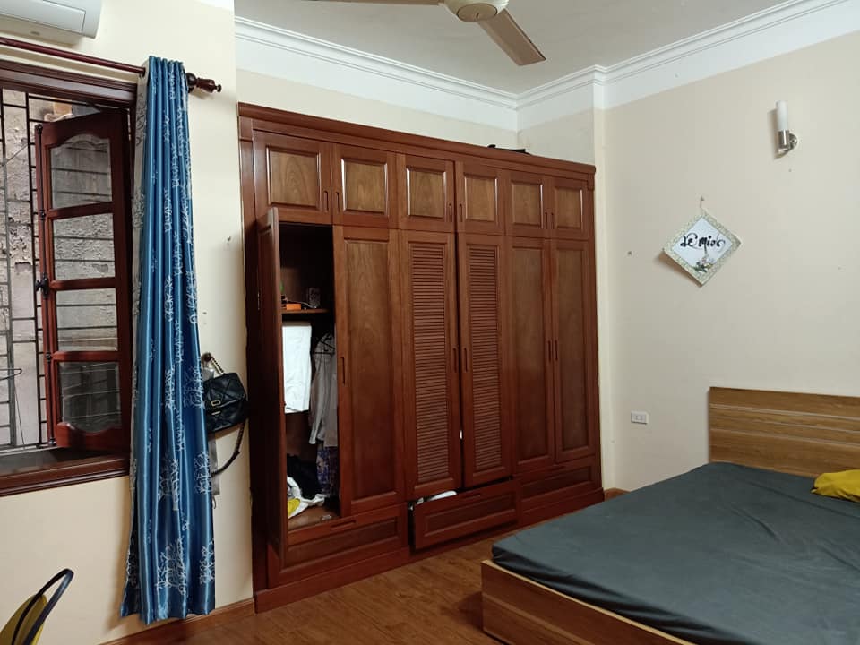 
Siêu phẩm Trung Kính Cầu Giấy phân lô vỉa hè,oto tránh ,ngõ thông,2thoáng70m2 mt5m 5t 17tỷ
 12785291