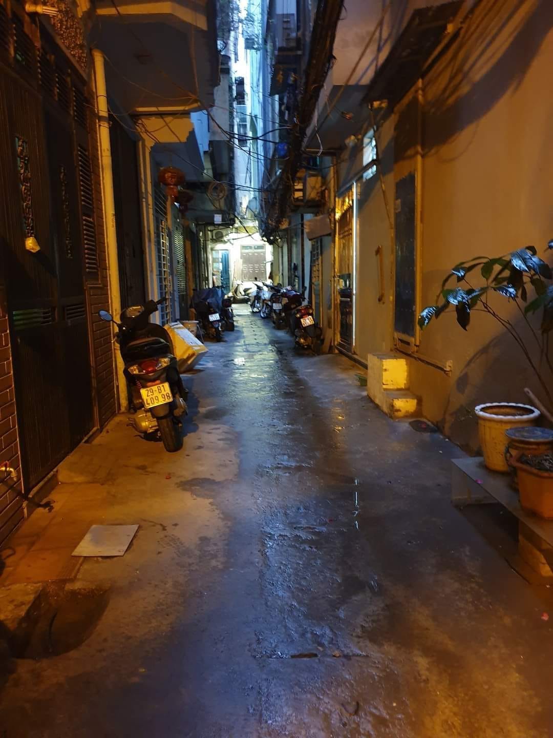 Bán 2 nhà nhỉnh 4tỷ/1căn 40m2 5tầng MT4m gần ôtô Trần Quốc Vượng Cầu Giấy(3) 12792353