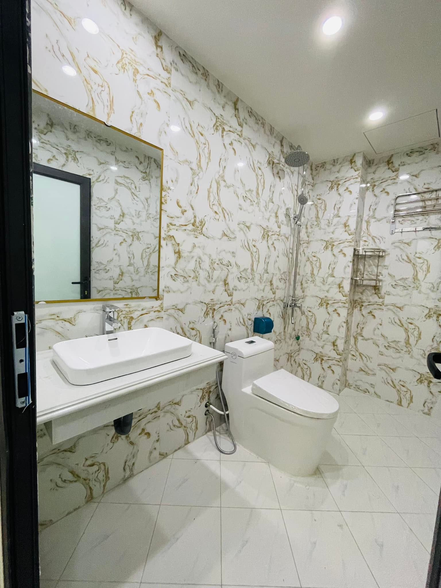 Bán nhà Nhuệ Giang, 35m2, 5 tầng, giá chỉ nhỉnh 4 tỷ 12806218