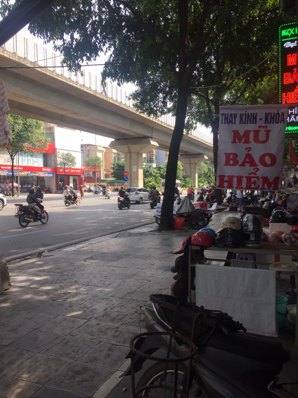 Vì lý do theo gd đi xa nên mình sang nhượng cửa hàng mặt đường Quang Trung – Hà Đông – Hà Nội 12816125