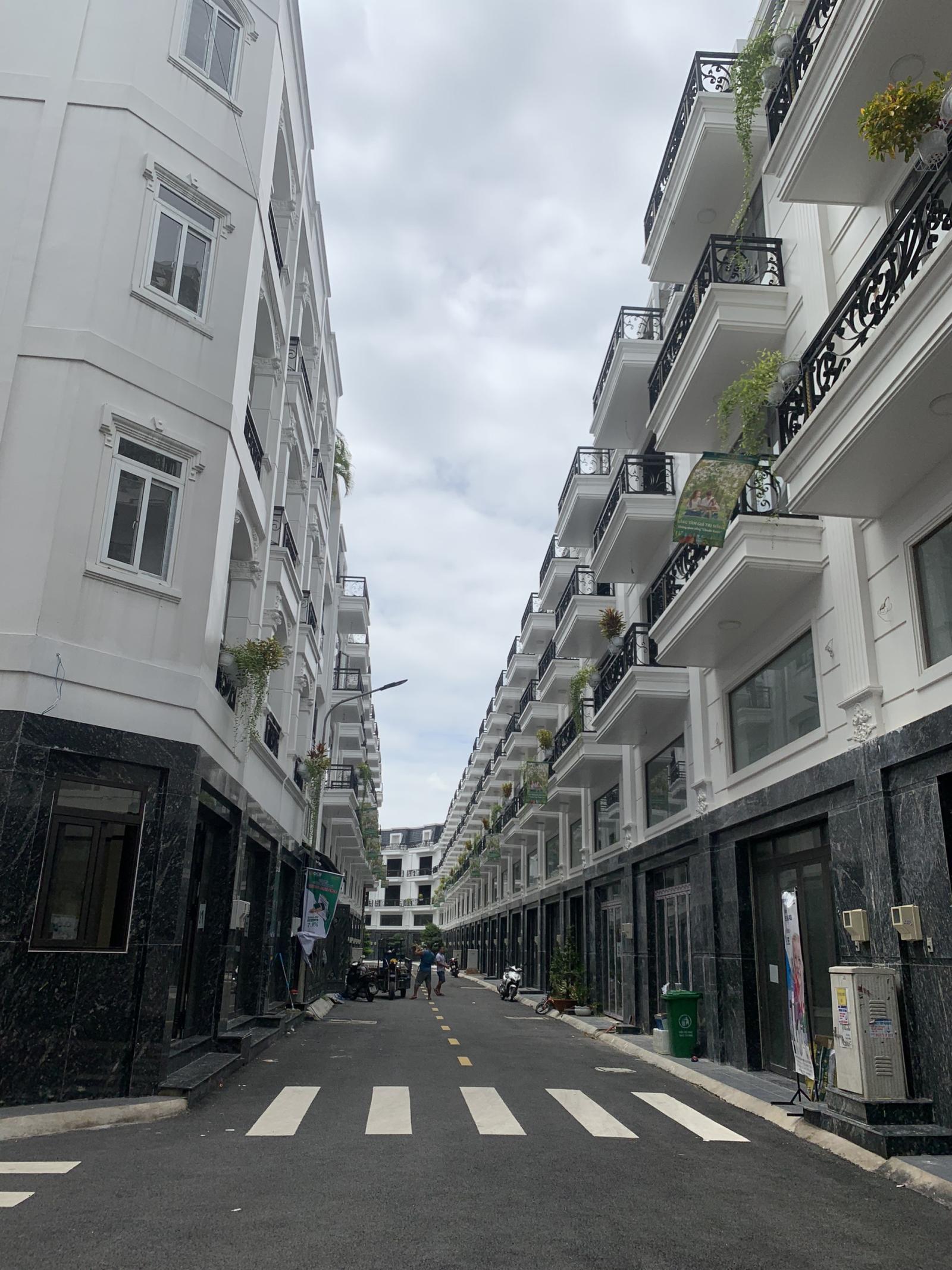 Nhà phố cao cấp The Sol Residence quận 12 12817772