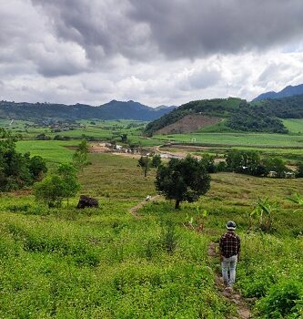 Cần đầu tư thêm khu du lịch gần biển, nên nhượng lại 1 mảnh đất lưng tựa núi có suối đi qua 12852368