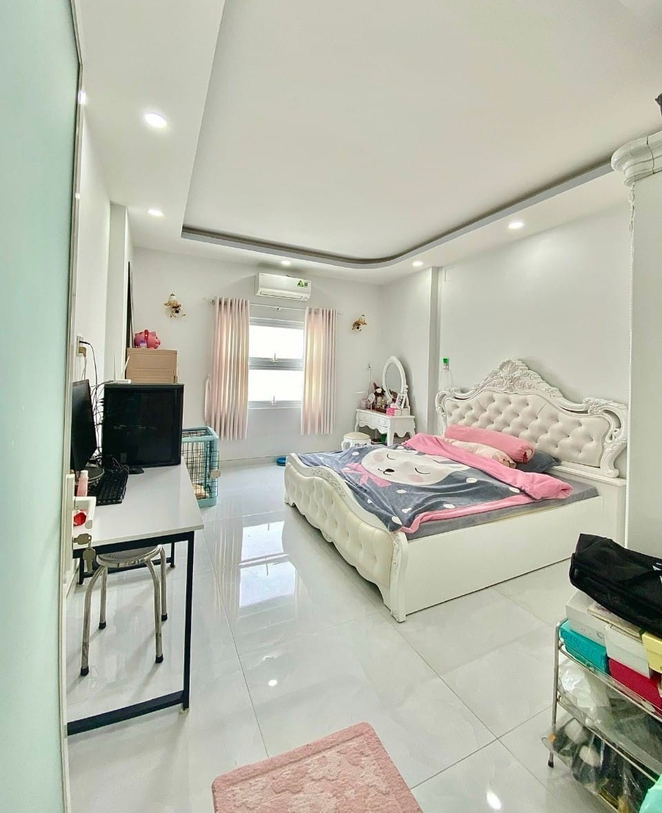 BÁN NHÀ NGUYỄN OANH, NỞ HẬU,HẺM 6 M2, Đất 90M2 Chỉ 6 TỶ0x 0933928022 12856845