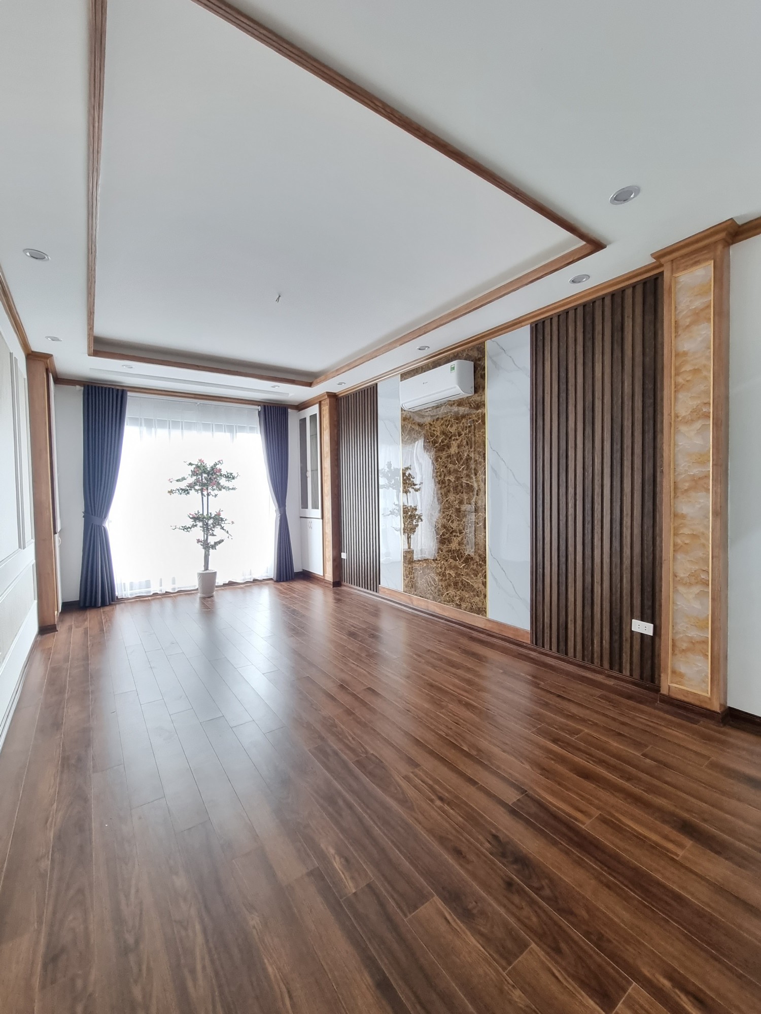 Bán nhà Hoàng Văn Thái,Thanh Xuân,46m x 6 tầng,Thang máy,Ô tô 12858966